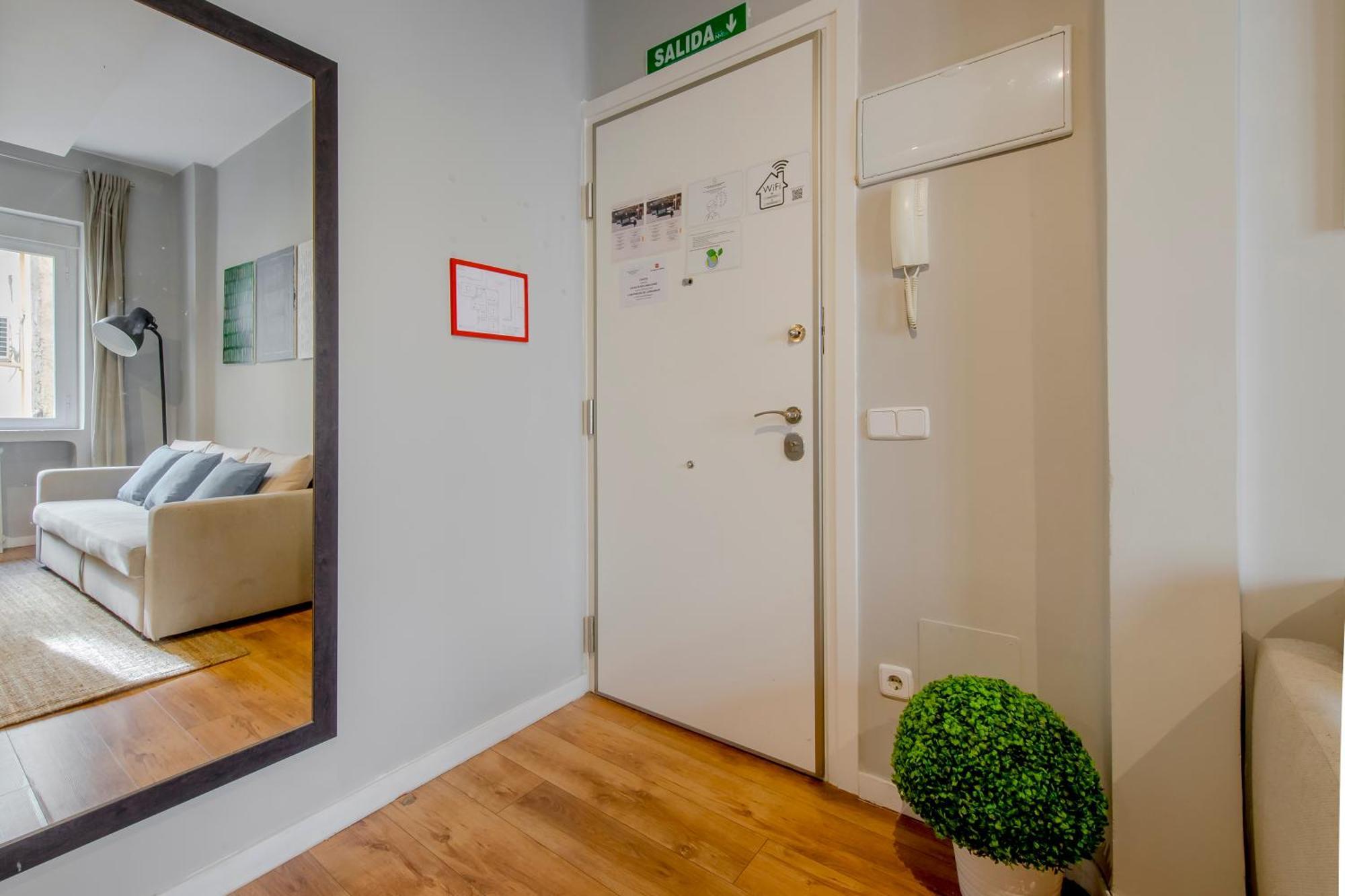 Excelente Piso De 3 Habitaciones En La Latina-Centro Madrid Buitenkant foto