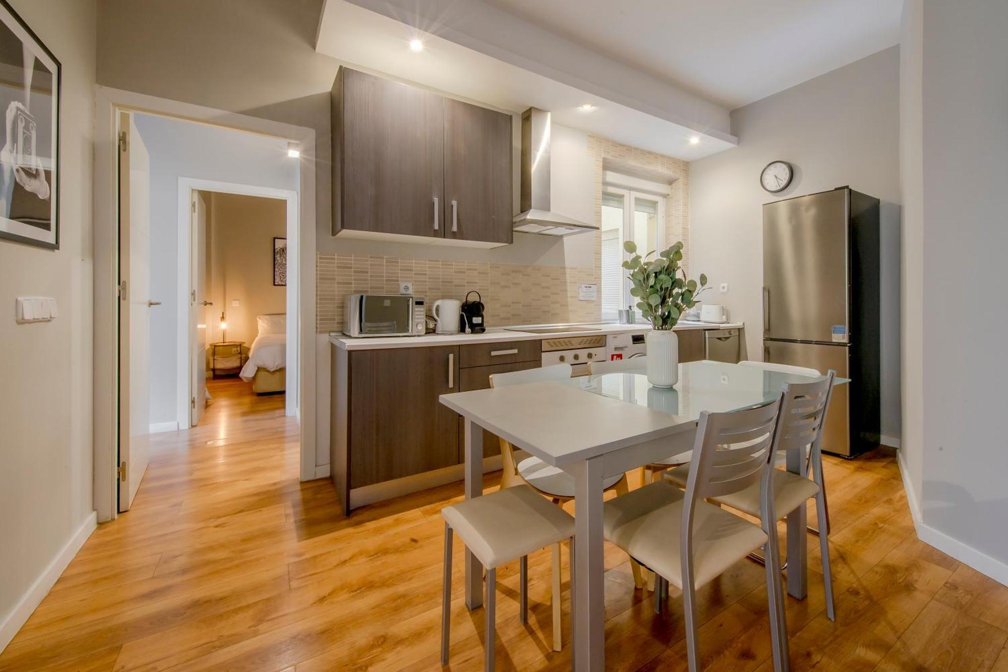 Excelente Piso De 3 Habitaciones En La Latina-Centro Madrid Buitenkant foto