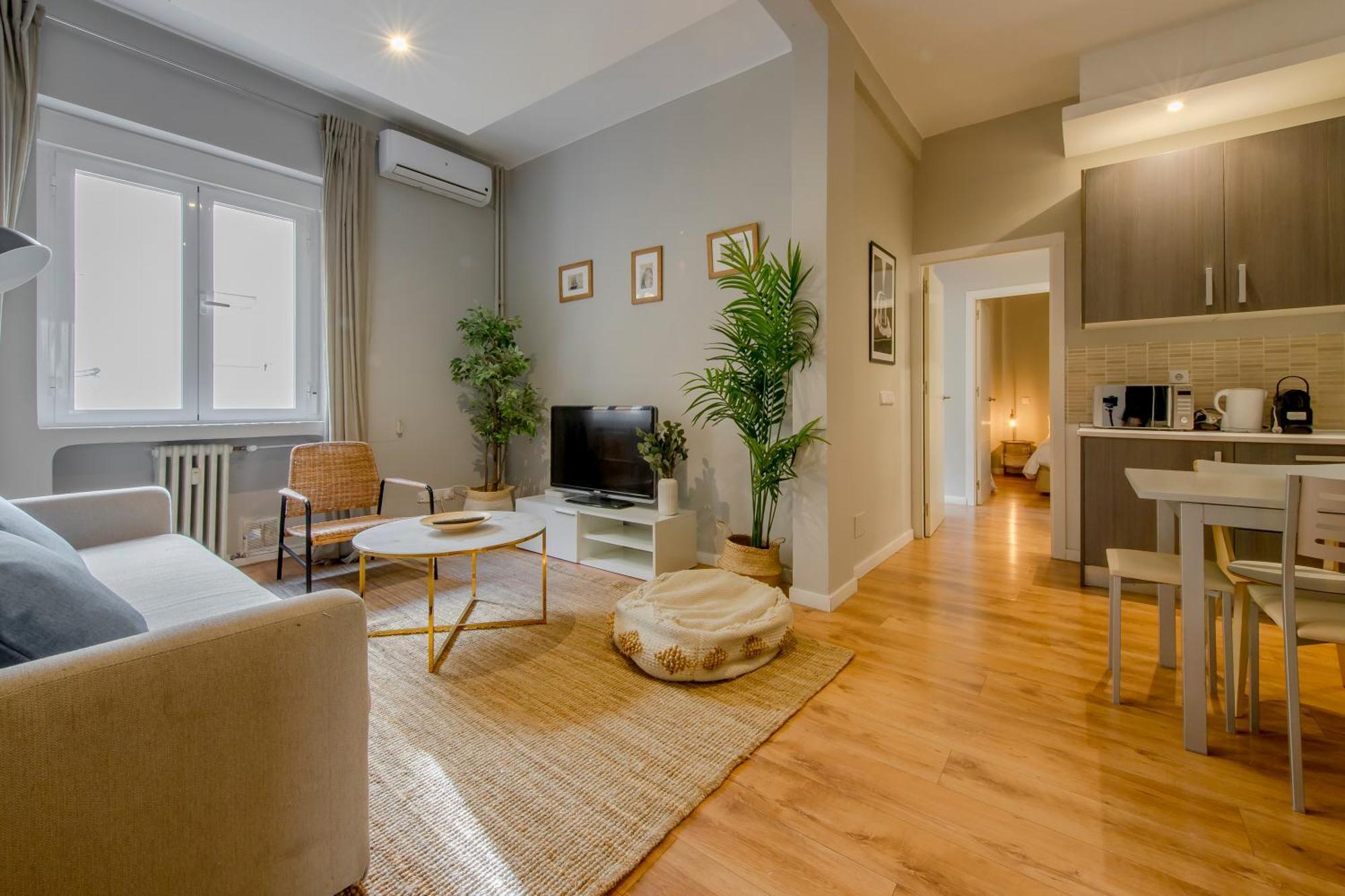 Excelente Piso De 3 Habitaciones En La Latina-Centro Madrid Buitenkant foto